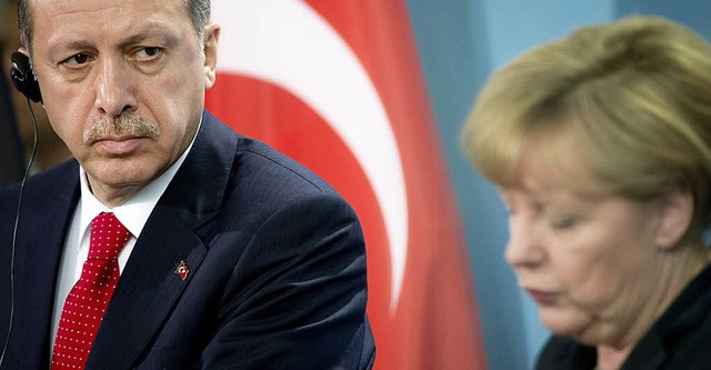 Ministerprsident Erdogan und Kanzlerin Merkel in Berlin  | Foto: DPA