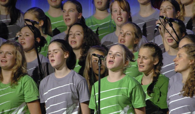 Mit dem mitreienden Musical ber die ...astierte der Adonia-Chor in Haltingen.  | Foto: ouk