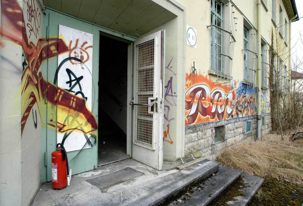 Graffitikünstler konnten sich zeitweilig auf dem Kasernenareal ausleben Graffitikünstler konnten sich zeitweilig auf dem Kasernenareal ausleben