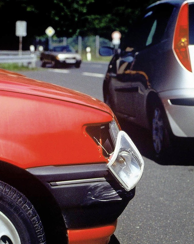 Um fingierte Unflle greren Ausmaes...ahren vor dem Landgericht Offenburg.    | Foto: GDV/gms