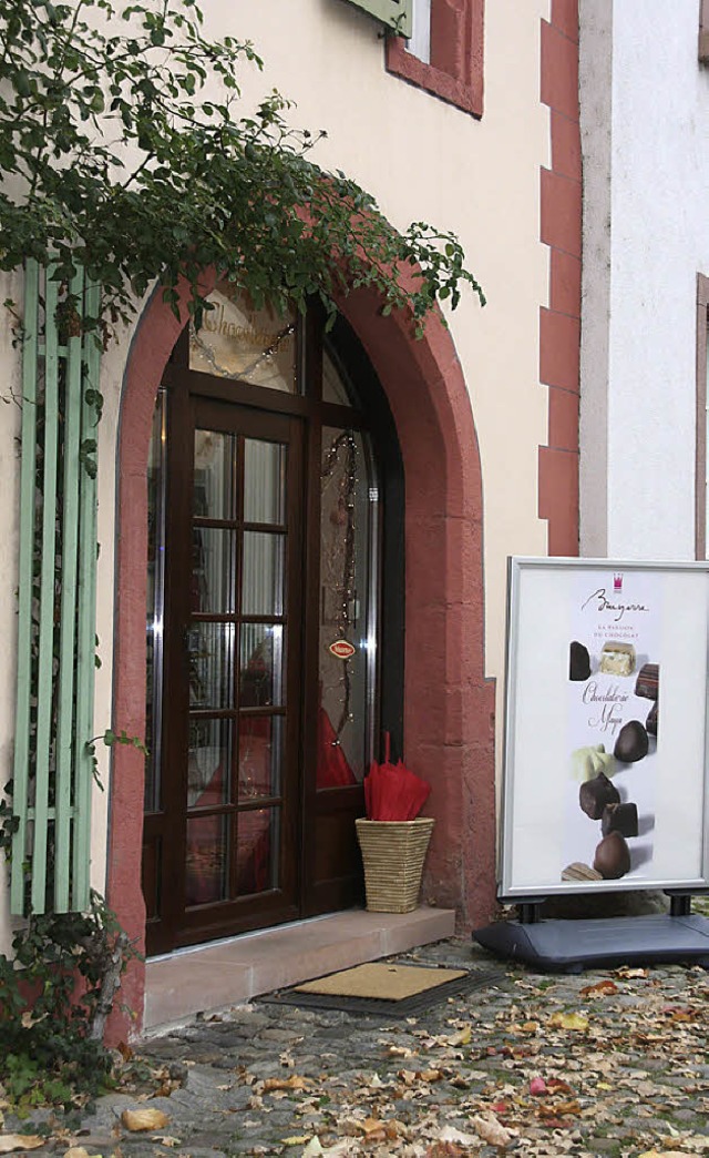 Die Chocolaterie in der Altstadt bleibt geffnet.   | Foto: Jung