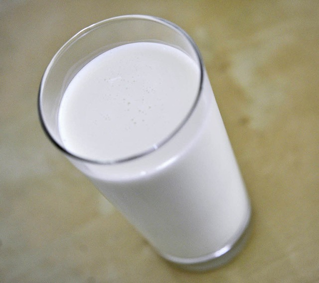 Fr Milch und Apfelsaft mssen die Bun...ukunft  tiefer in die Tasche greifen.   | Foto: DPA/DAPD