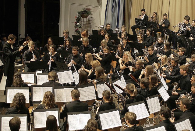 Das Jugendblasorchesterprojekt Ortenau bei seinem Konzert in Friesenheim.   | Foto: Heidi Fssel