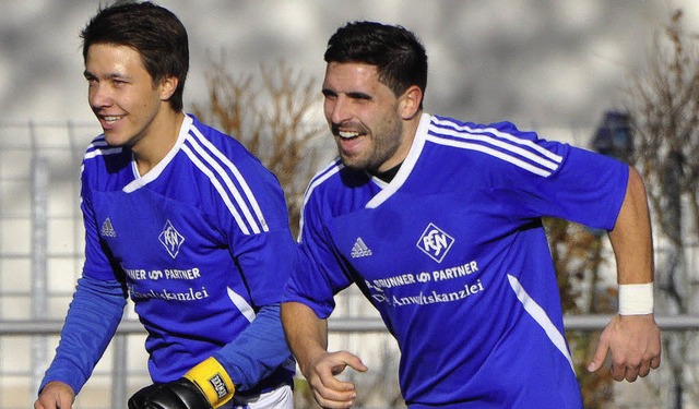 Stefan Ketterer (links) und Josip Kata... auseinander und ging mit  1:5 unter.   | Foto: BErnd Seger