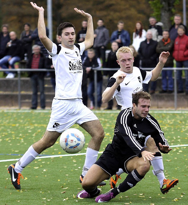 Die Wende im Spitzenspiel: Der Wittlin... neuem Kunstrasen zum 1:1-Ausgleich.    | Foto: sgm