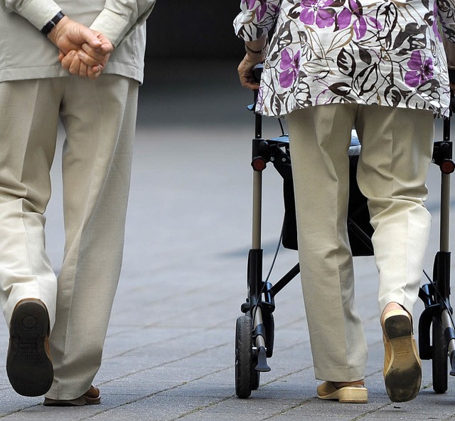 Senioren sind oft nicht mehr gut zu Fu...men, wie diese genau aussehen knnte.   | Foto: dpa