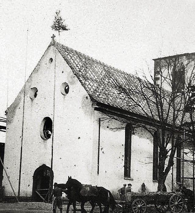 Die zerstrte Michaelskirche 1945   | Foto: repros (2): martin frenk