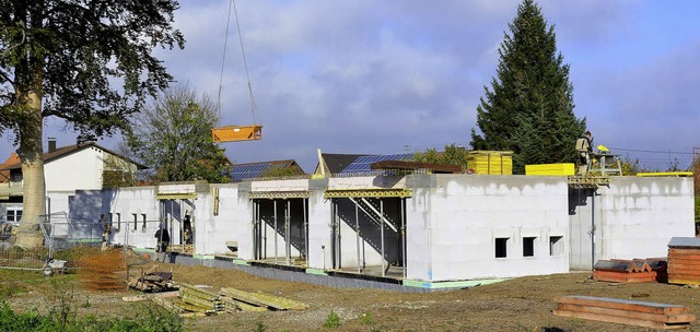 Zum Jahresende soll Richtfest im  Kind...nneubau in Seefelden gefeiert werden.   | Foto: Sigrid Umiger