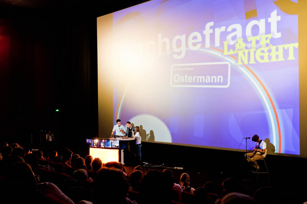 Stars, Stripes und 500 Besucher: Die Election Night im Freiburger Cinemaxx