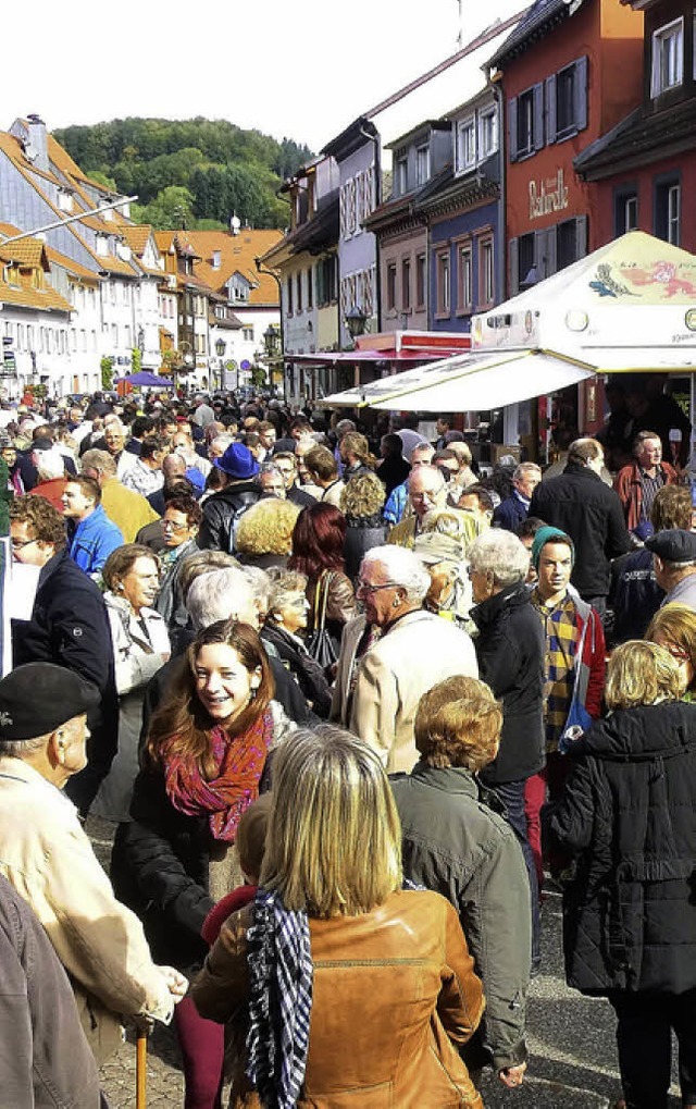 Jung und Alt strmten zum Stdtlifescht.   | Foto: R. Gutjahr