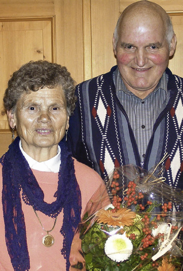 Maria Romey und Georg Stratz sind seit...im Dienst der Gemeinde Friedenweiler.   | Foto: Liane Schilling