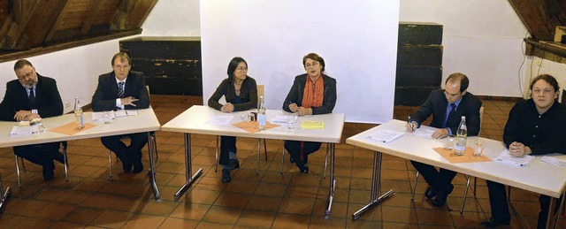 Kandidaten auf dem Prfstand: Karl Fri...r Tisch von links), Rede und Antwort.   | Foto: Markus Maier