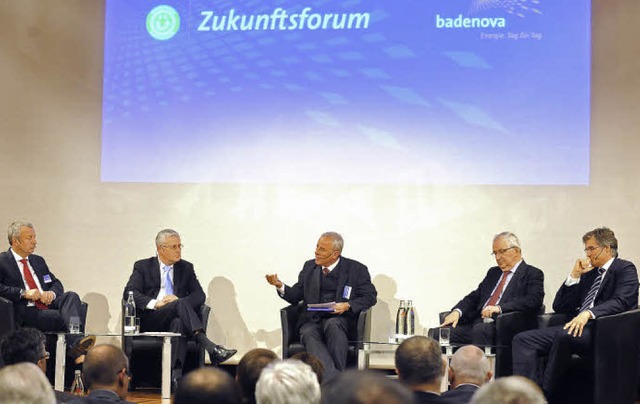 OB Dietz (Zweiter von links)  in der D...minister  Tpfer (Zweiter von rechts)   | Foto: privat