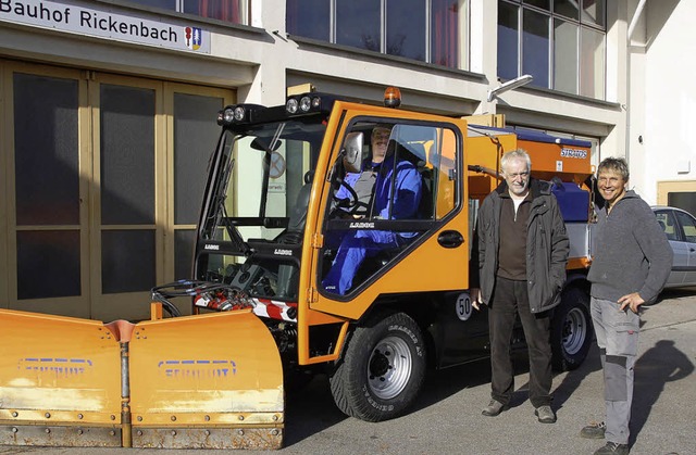 Der neue Ladog kam gut an bei Helmut A... Roland Baumgartner und Rainer Wehrle.  | Foto: Katja Mielcarek