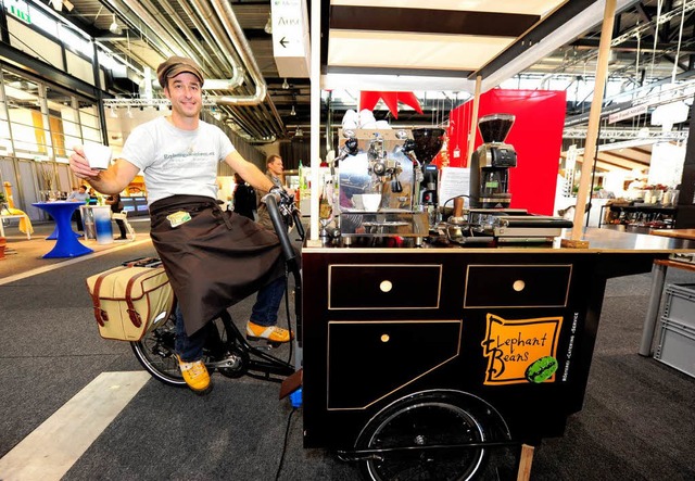 Jrg Volkmann macht Espresso auf der Plaza Culinaria.  | Foto: Ingo Schneider