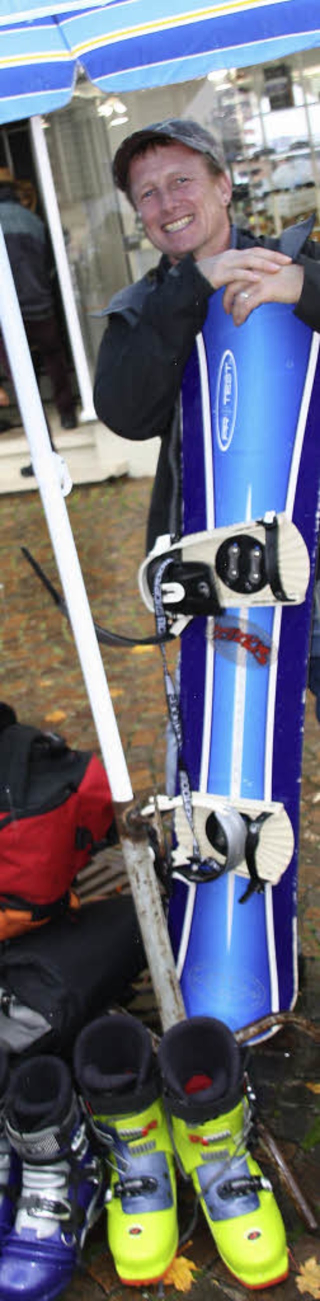 Wintersportfans konnten sich  gnstig mit Skiern und Zubehr eindecken.   | Foto: Andreas Peikert