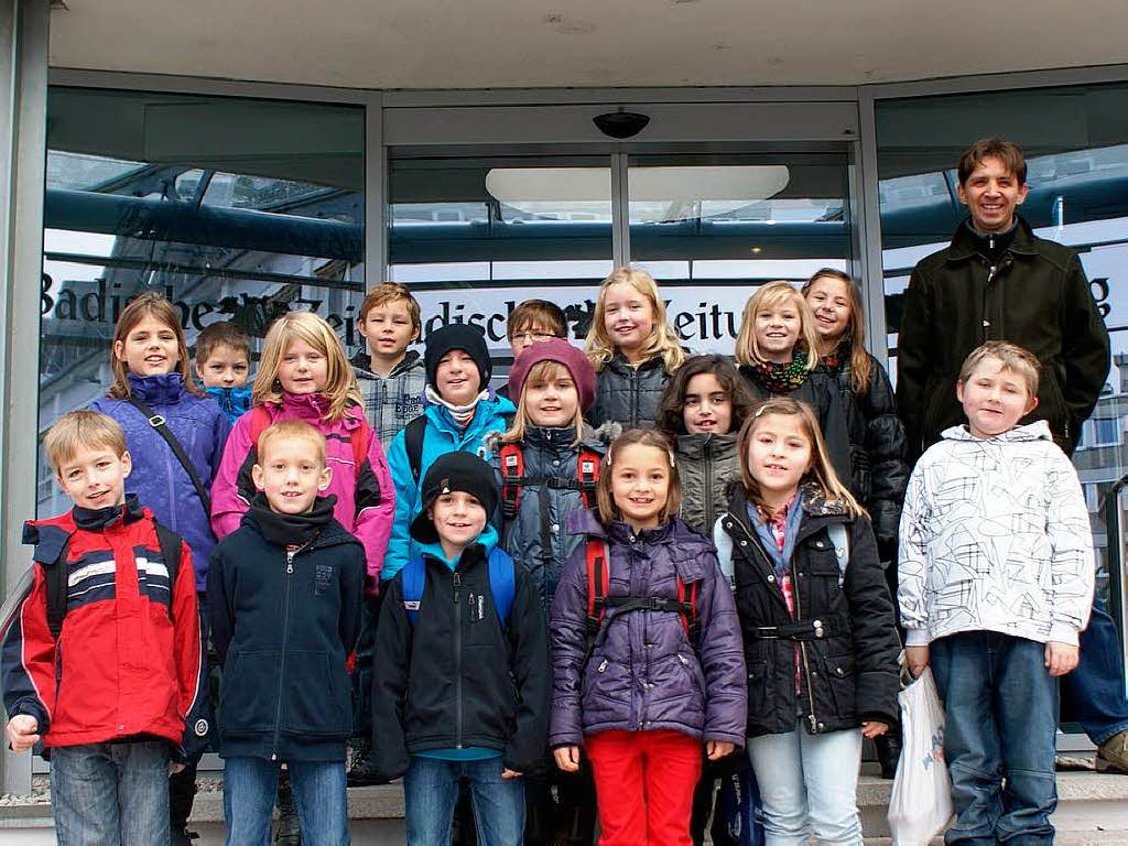 Die Klasse 4 der Grundschule Wyhl aus Wyhl a. Kaiserstuhl mit ihrem Lehrer Herr Sebastian Mandzak