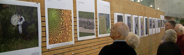 Gro war das Interesse an den Fotografien bereits bei der Vernissage am Freitag   | Foto: FREY