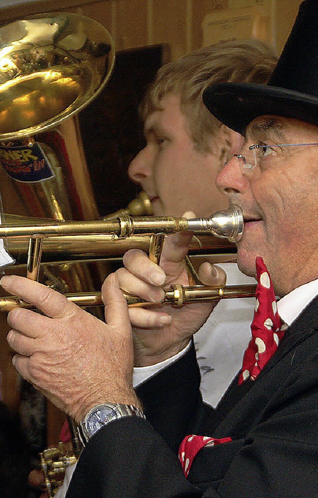 Das Sumpfernieorchester blies bei der Fasnachtsproklamation den Narrenmarsch.   | Foto: Jrn Kerckhoff