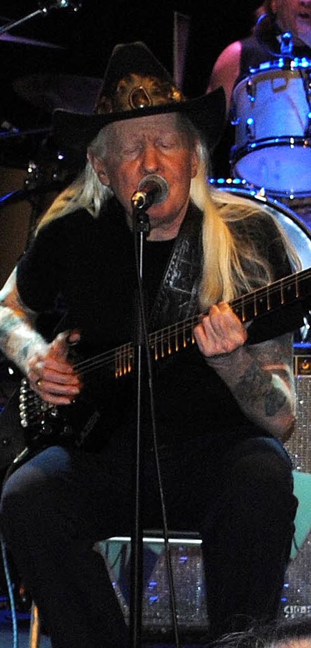 Sitzriese: Johnny Winter   | Foto: R.  Ullmann