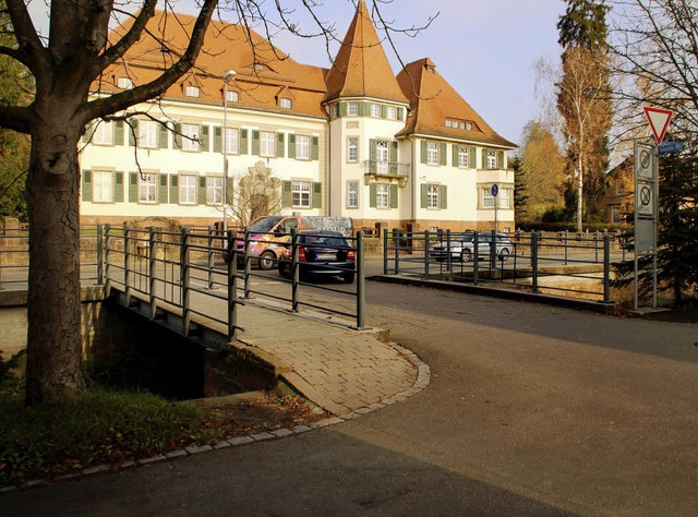 Die Ettenbach-Brcke beim Amtsgericht ...rn, stie im Bauausschuss auf Kritik.   | Foto: Erika Sieberts