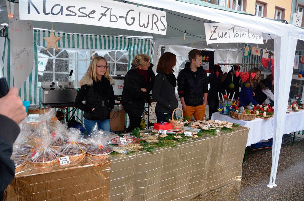 Martinimarkt, Geflgelzuchtausstellung und Enthllung der sanierten Nikolausbrunnenfigur