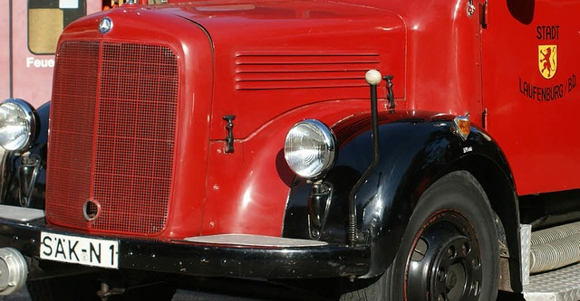 Der mehr als 60 Jahre alte Mercedes-La...mmern wieder beantragt werden drfen.   | Foto: Feuerwehr Laufenburg