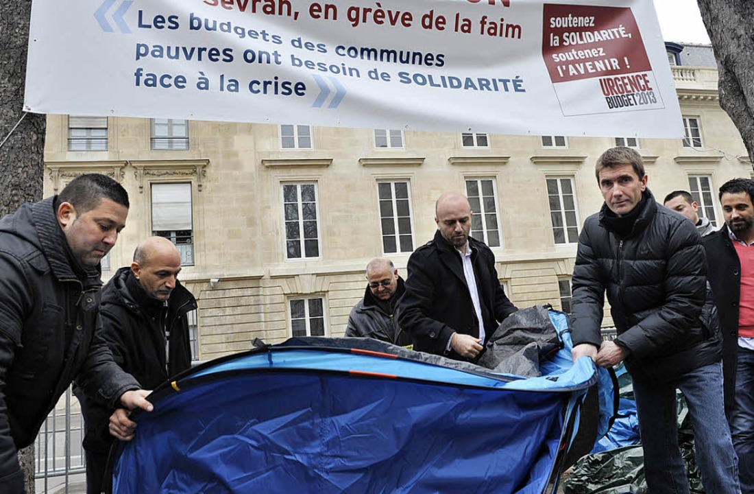 Mission erfllt &#8211; Stphane Gatignon packt sein Zelt wieder ein.  | Foto: AFP