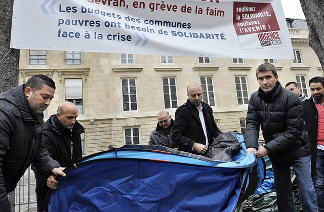 Mission erfllt &#8211; Stphane Gatignon packt sein Zelt wieder ein.  | Foto: AFP
