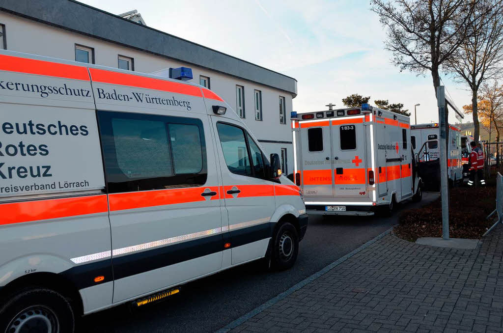 Mehrere Notrzte und rund 200 Rettungskrfte des DRK nahmen an der bung teil