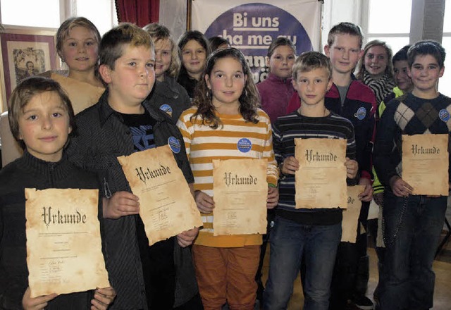 Die Teilnehmer des Mundartwettbewerbs ... der Endausscheidung in Freiburg haben  | Foto: Karin Stckl-Steinebrunner