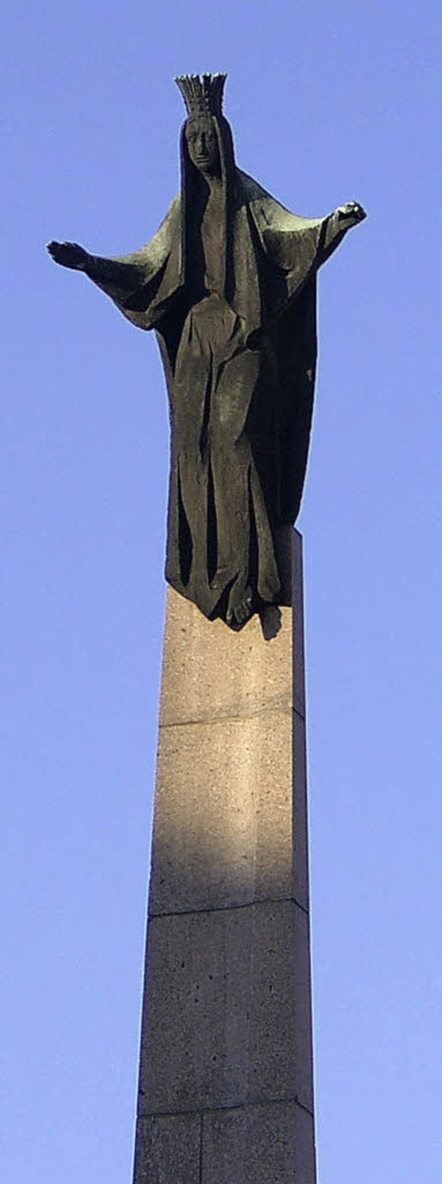 St. Ursula, die Offenburger Stadtpatro...e sie der Bildhauer Emil Sutor schuf.   | Foto: Sutor
