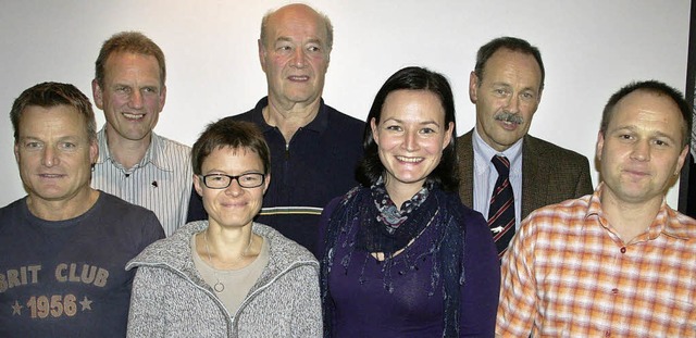 Das neue Vorstandsteam der Skizunft Ko...as Eckhardt (in Abwesenheit gewhlt).   | Foto: K. Heiss