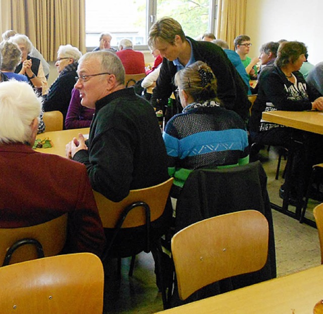 In vielen Hallen besteht nach und nach Bedarf am Erneuern der Mbel.   | Foto: langelott