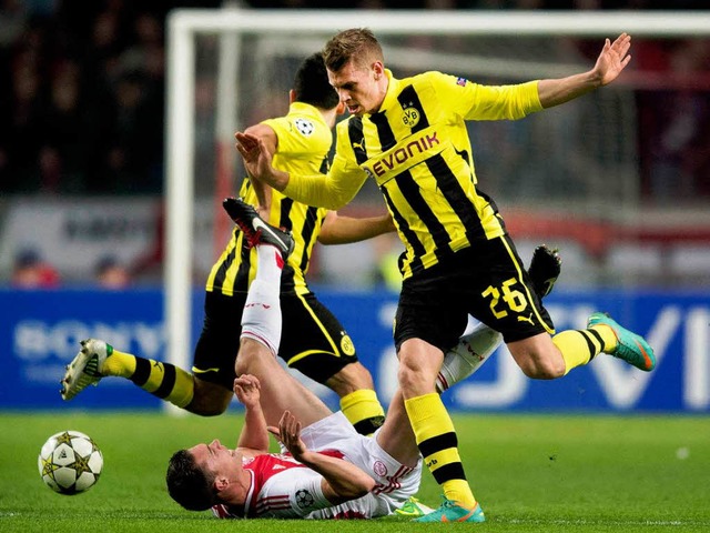 Borussia Dortmund obenauf, Ajax Amster...Ajax-Akteur Derk Boerrigter (am Boden)  | Foto: dpa
