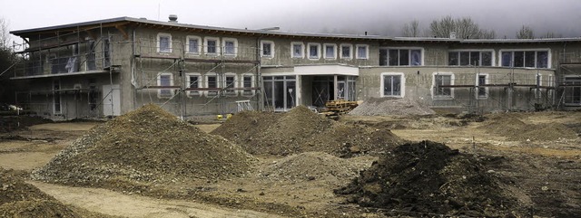 Der Neubau der Kindertagessttte in de...laniert den Unterbau der Auenanlagen.  | Foto: Dietmar Noeske