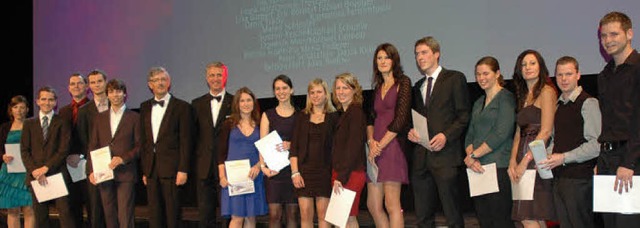 Die besten Absolventen wurden fr ihre Abschlsse ausgezeichnet.   | Foto: Britta Wieschenkmper