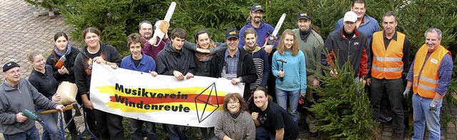 Musikverein Windenreute hat die Weihnachtsbume aufgestellt  | Foto: Foto-Studio Grber