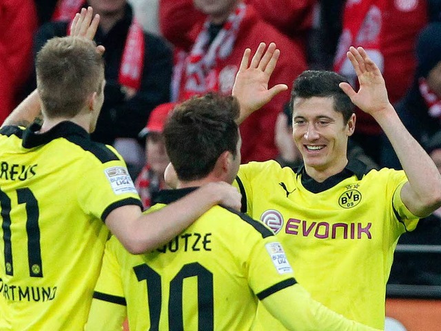 So wie hier beim Sieg gegen Mainz 05 w...ia Dortmund auch weiter jubeln knnen.  | Foto: AFP