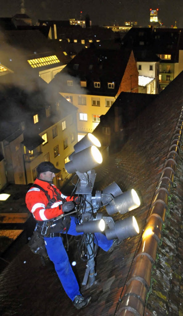 Dampflampen? Das glatte Gegenteil: Sie...hten den Mnsterturm &#8211; endlich.   | Foto: Michael Bamberger