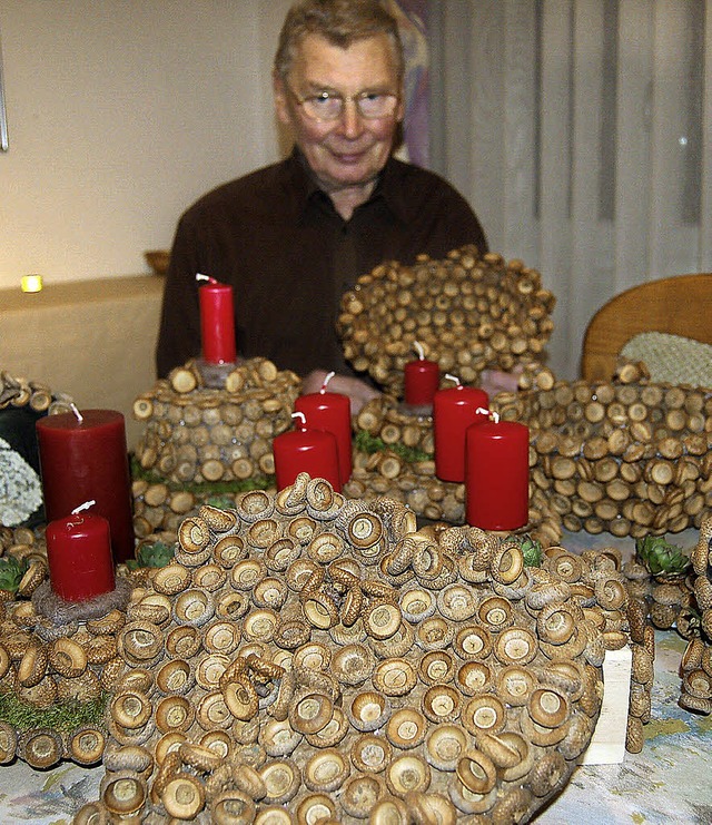 Alfred Mller hat tausende von Eicheln zum Basteln verwendet.  | Foto: Petra Wunderle