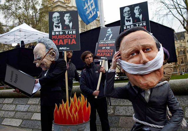 Protest in London gegen das Murdoch-Imperium   | Foto: dpa