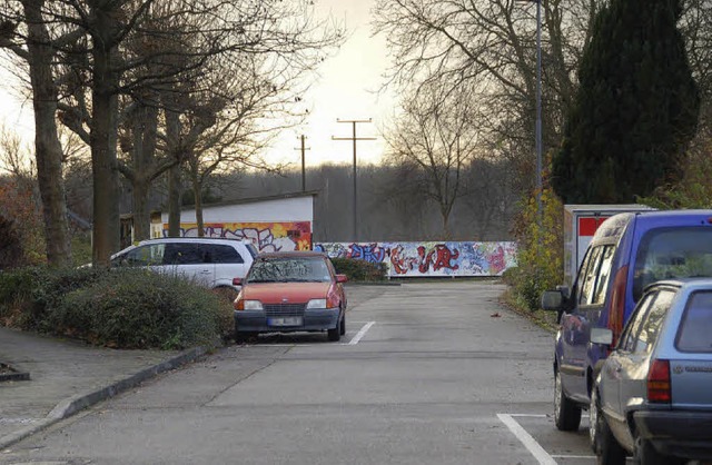 Holperschwellen sollen knftig Autos a...hmattenhalle und Jugendtreff bremsen.   | Foto: Grttinger