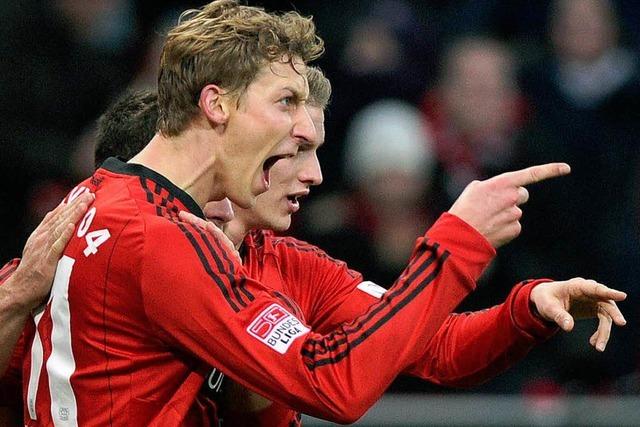 Remis im Spitzenspiel – Leverkusen siegt weiter