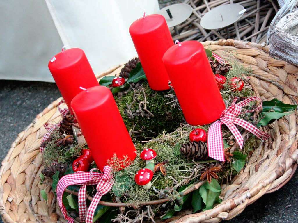 Impressionen vom Breisacher Weihnachtsmarkt auf dem Marktplatz.