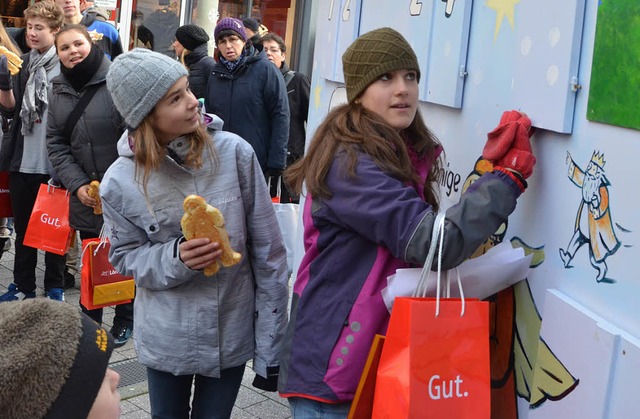 Erffnung Lrracher Adventkalender auf dem Chesterplatz  | Foto: Barbara Ruda