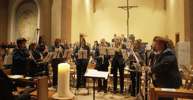 Die Kirche gab den besonderen Rahmen fr das Konzert.   | Foto: sandra decoux-kone