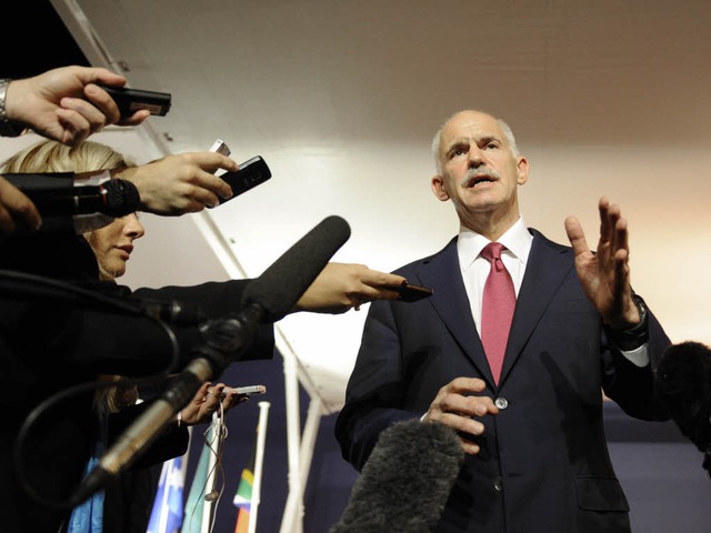 Muss sich gerade einige Fragen zu sein...dent Griechenlands Giorgos Papandreou.  | Foto: AFP
