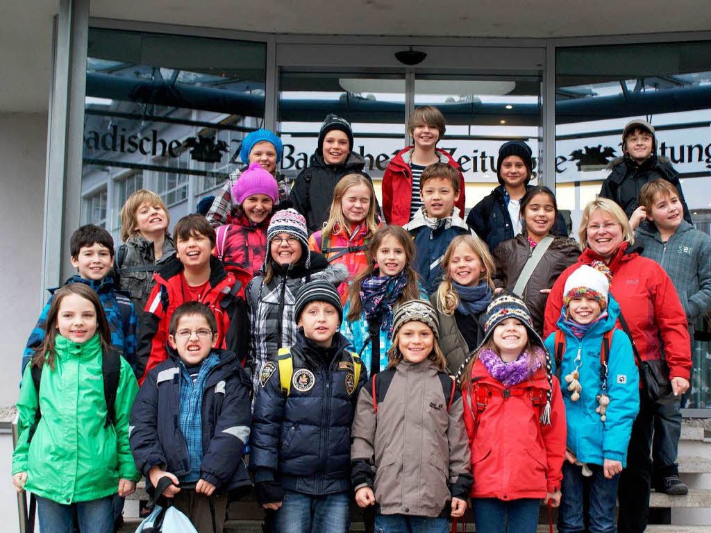 Die Klasse 4b der Hebelschule aus Lrrach mit ihrer Lehrerin Frau Ina Trenkwalder-Lipps