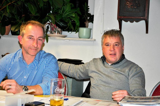 Hans-Peter Geppert (rechts), der Vorsi...nzept fr die Leistungsschau 2013 vor.  | Foto: Kai Kricheldorff